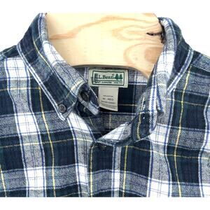 LL Bean Mens M Regular Fit Flannel L-Sleeve Button Up 228061 Plaid Multicolor